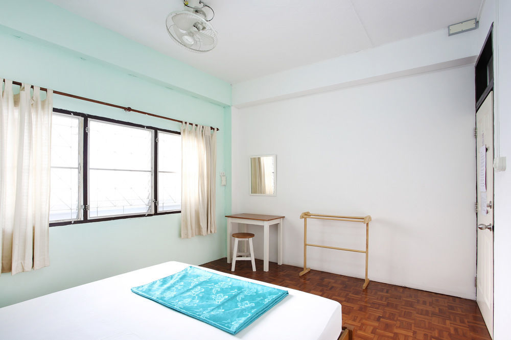 The I Talay Room And Souvenir Krabi town Esterno foto